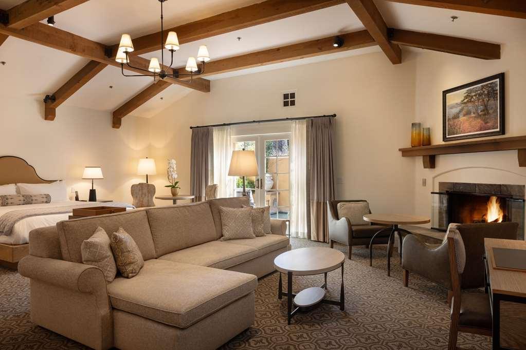 Casa Palmero At Pebble Beach Room photo