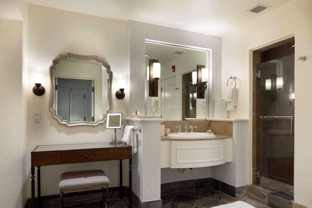 Casa Palmero At Pebble Beach Room photo